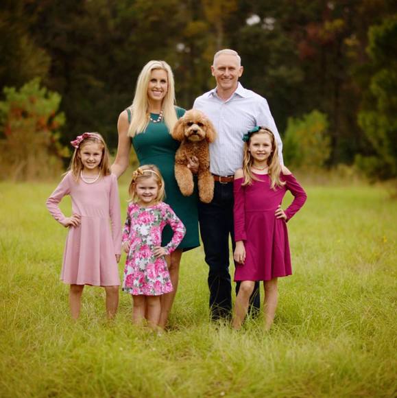 Meet your Posher, Stephanie - Picture 1 of 1